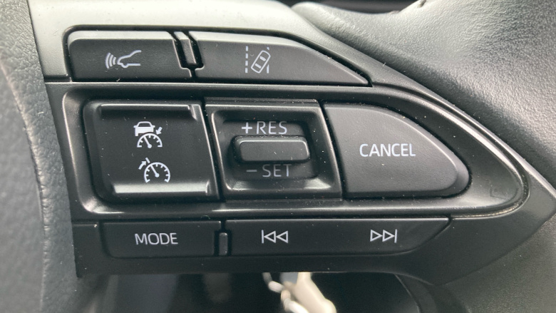 Toyota Yaris 1.5 Hybrid Design 5dr CVT Hybrid Hatchback